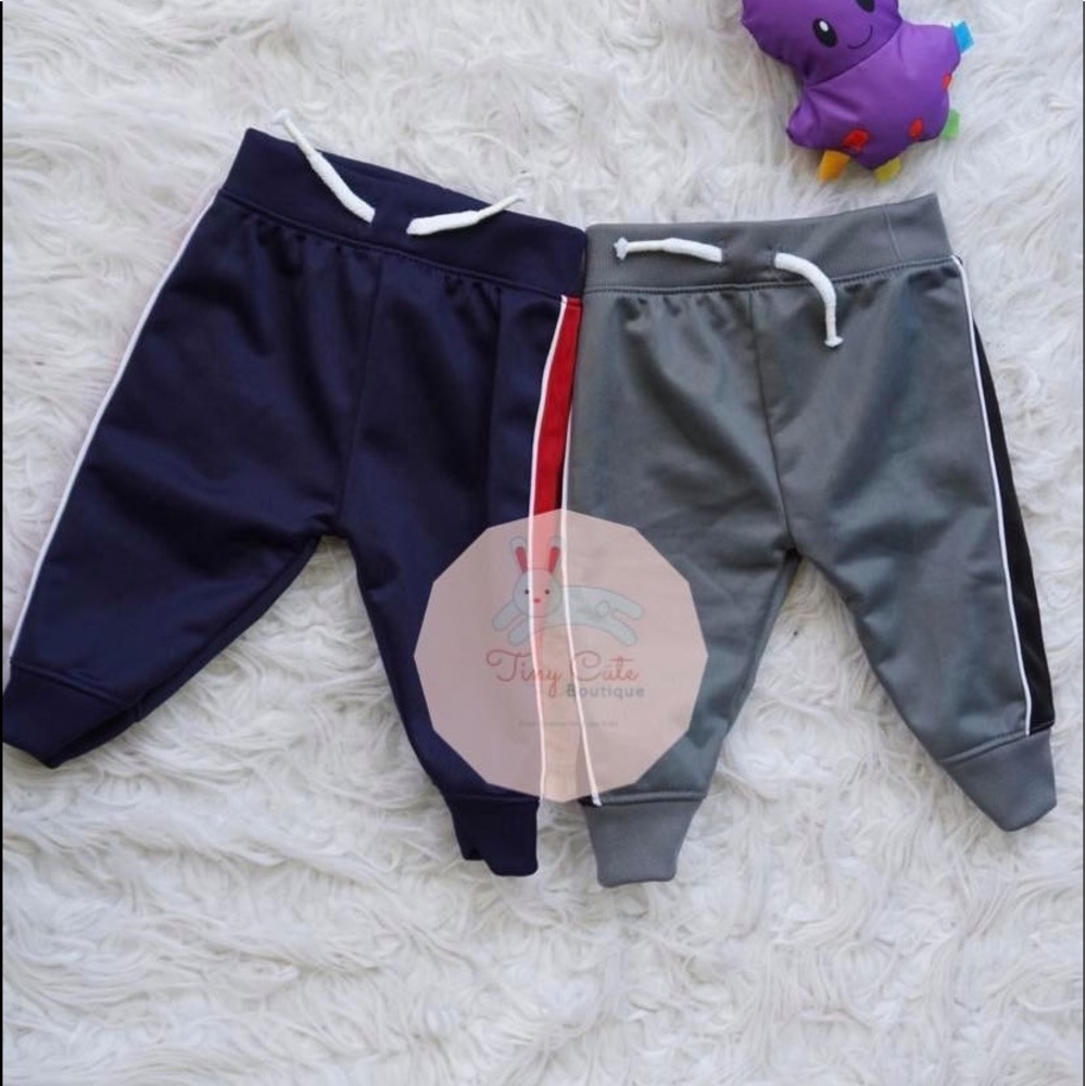 2 joggers pants